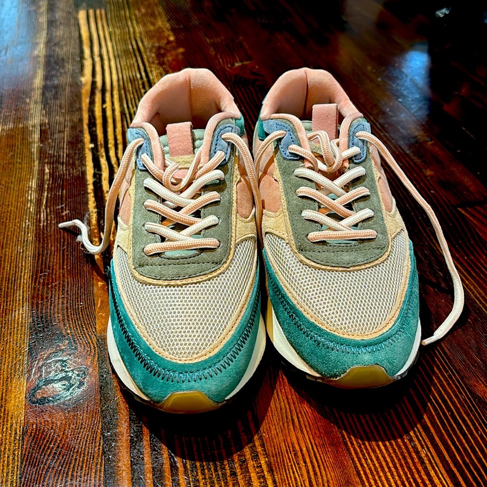 Brand new - never worn - Spanish brand Hoff women’s running shoes size 6.5